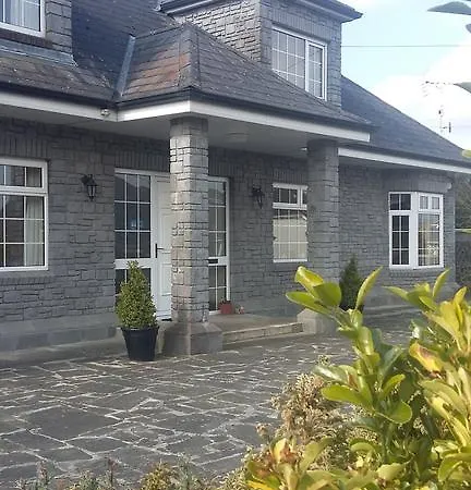 Bradstone House Panzió 3*